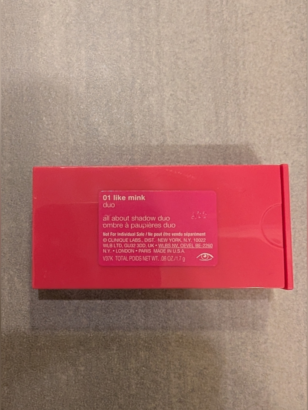Clinique Women Makeup Set -  Lipstick & Eyeshadow Duo (Mint Pouch) - Picture 2 of 5